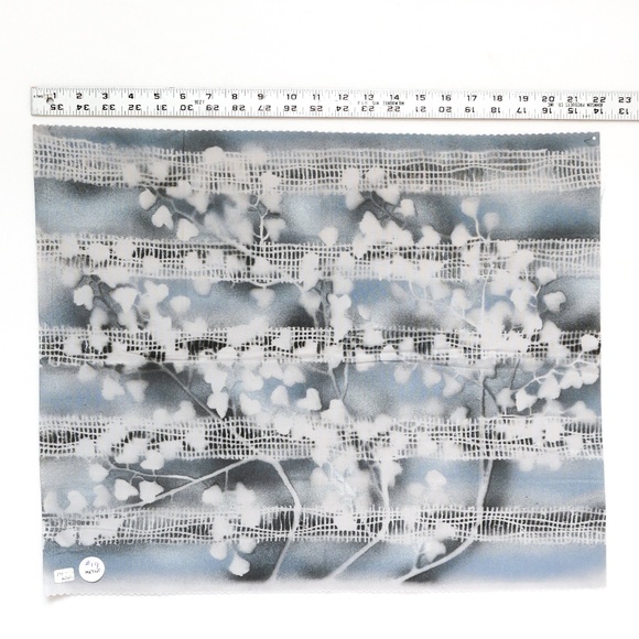 NEW - Hand Screen Printed Metallic Cotton - Fat Quarter - Picture 1 of 1